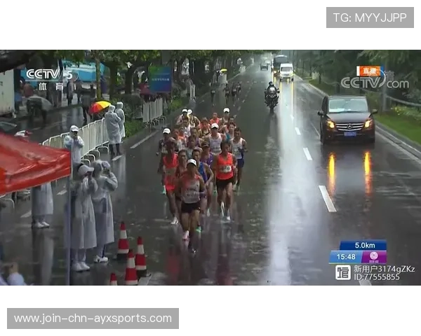 马拉松小将逆风跑进前五，表现炸裂