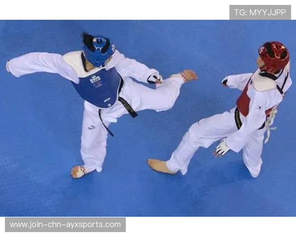 连续高扫踢的力量:跆拳道选手如何赢得场面优势 连续高扫踢的力量:跆拳道选手如何赢得场面优势