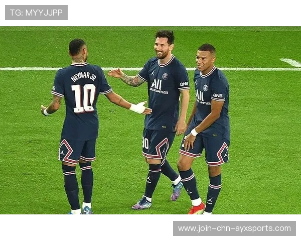 梅西、内马尔、姆巴佩三人组合，谁主宰足球未来？