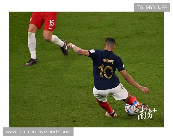 法国半决赛火力全开，姆巴佩凌空抽射制胜