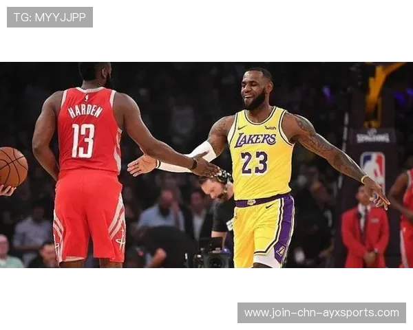 湖人队迎来重生，詹姆斯与浓眉合力击败凯尔特人